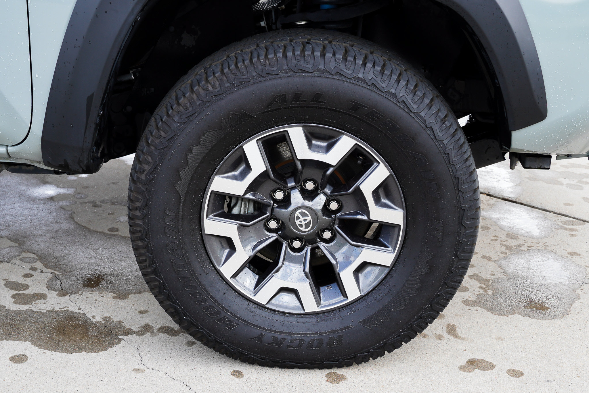 Certified 2022 Toyota Tacoma TRD Off-Road AWD/4WD image 10