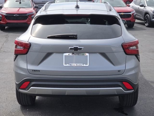 Certified 2025 Chevrolet Trax LT w/ Driver Confidence Package FWD image 20