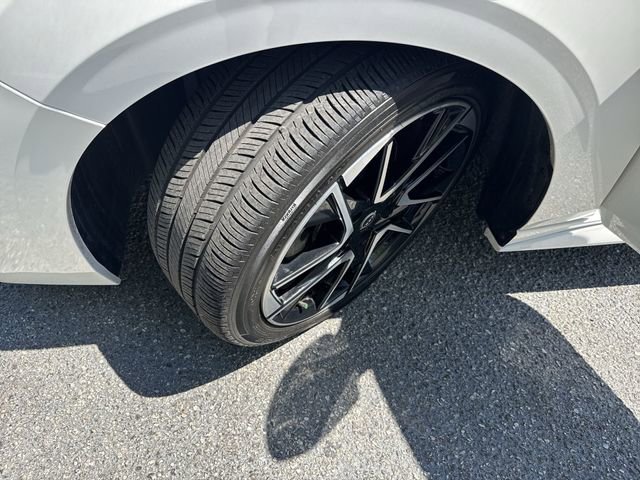 Used 2024 Nissan Sentra SR w/ SR Premium Package FWD image 32