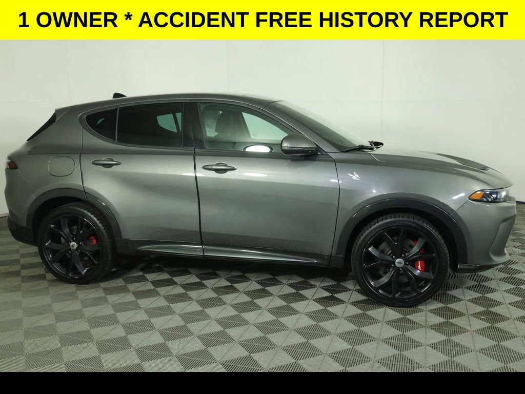 Used 2024 Dodge Hornet R/T Plus w/ Track Pack AWD/4WD image 2