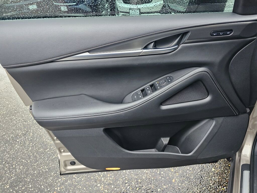 Used 2022 INFINITI QX60 Luxe image 21