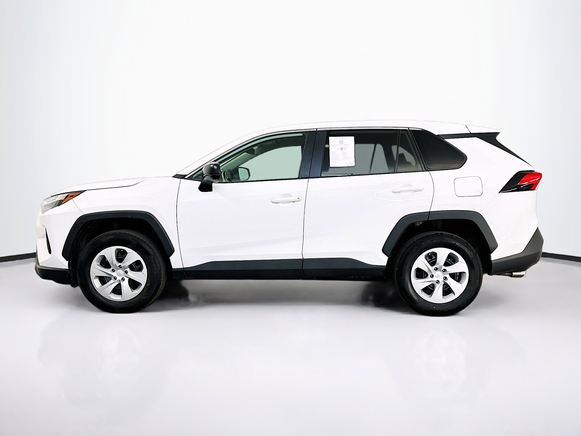 Used 2025 Toyota RAV4 LE image 4