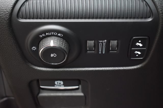 Used 2024 Jeep Wagoneer Series II AWD/4WD image 23