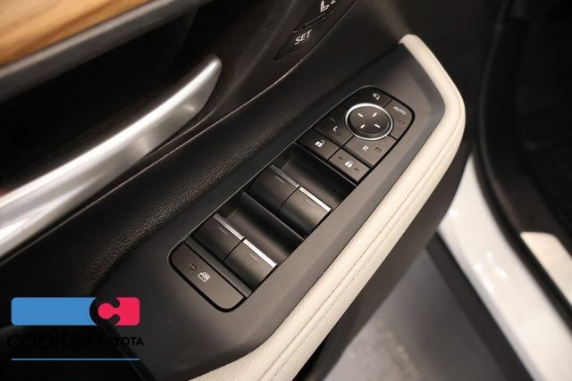 Certified 2025 Toyota Grand Highlander AWD image 11