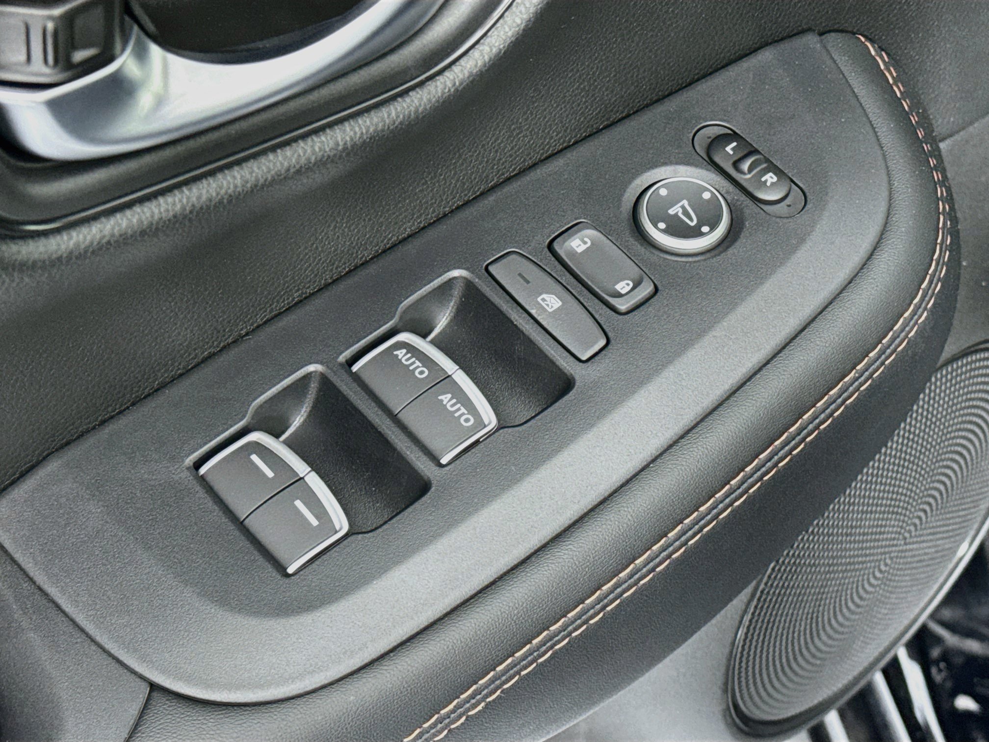 New 2027 Honda HR-V Sport image 17
