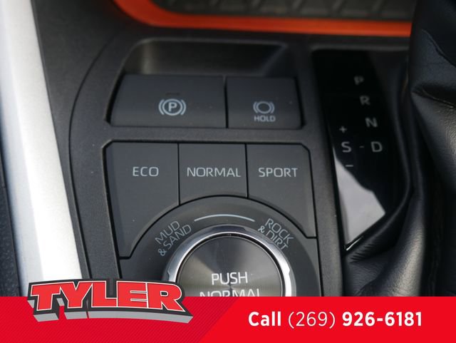Used 2024 Toyota RAV4 Adventure AWD/4WD image 32