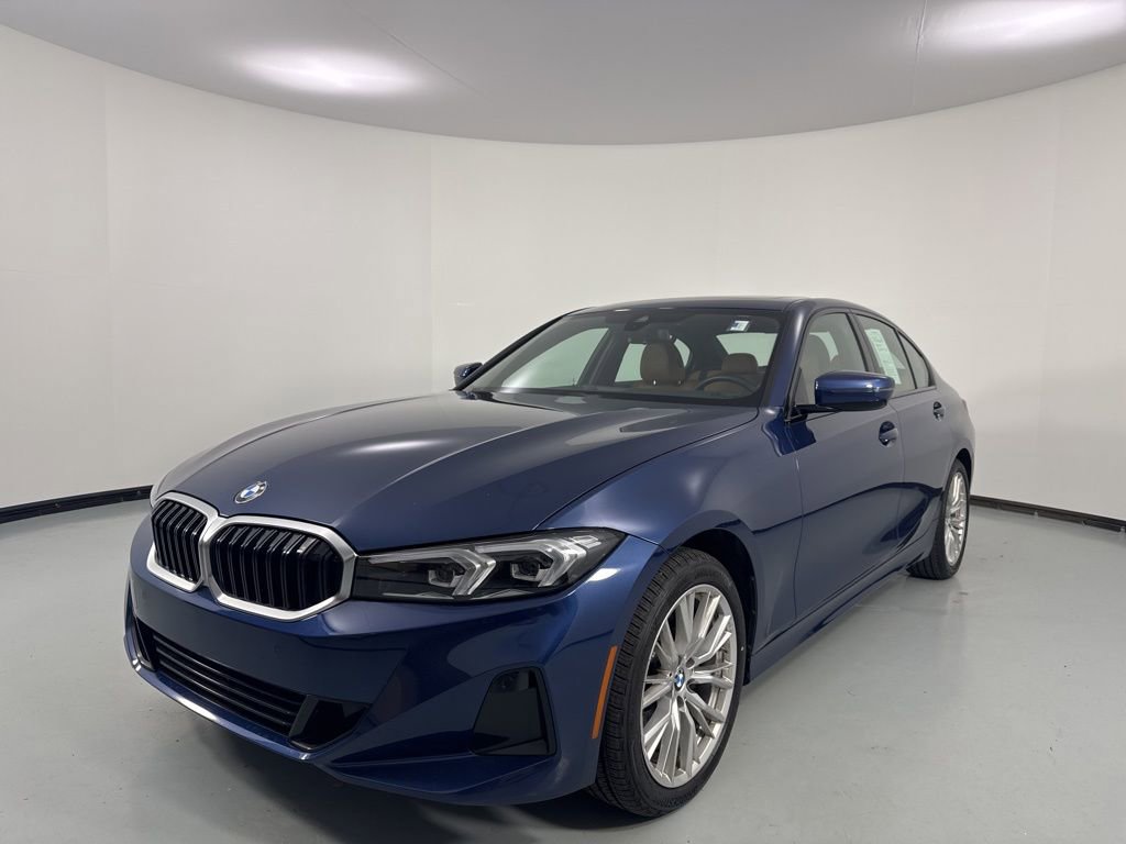 Used 2023 BMW 330i xDrive Sedan w/ Premium Package AWD/4WD image 3