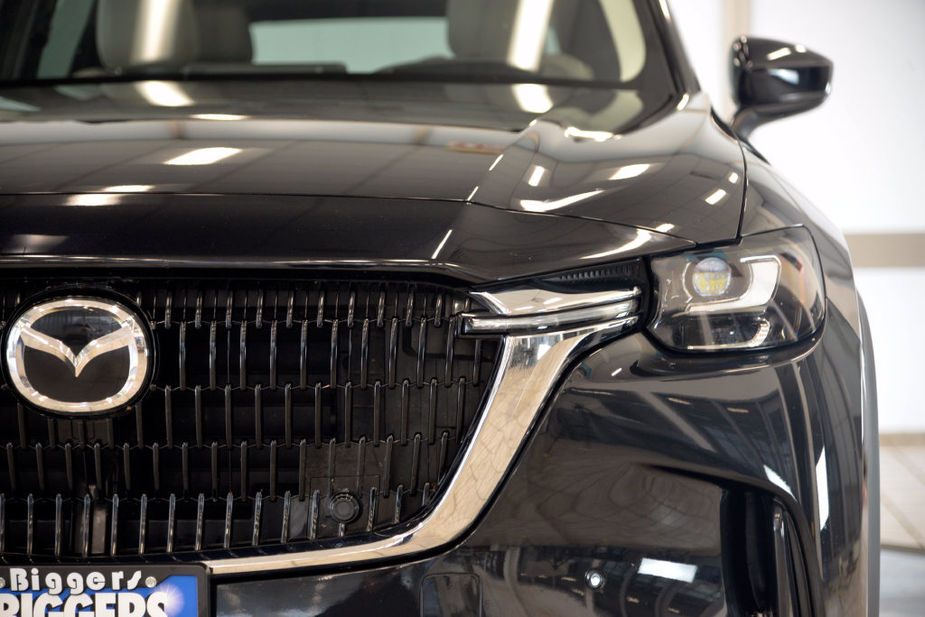 Certified 2024 MAZDA CX-90 Plug-In Hybrid w/ Premium Pkg AWD/4WD image 11