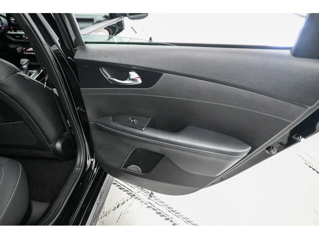 Used 2024 Kia Forte GT-Line w/ GT-Line Premium Package image 17