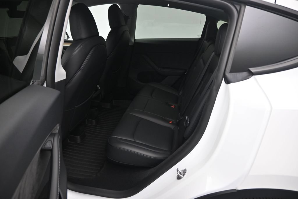 Used 2023 Tesla Model Y Long Range AWD/4WD image 15