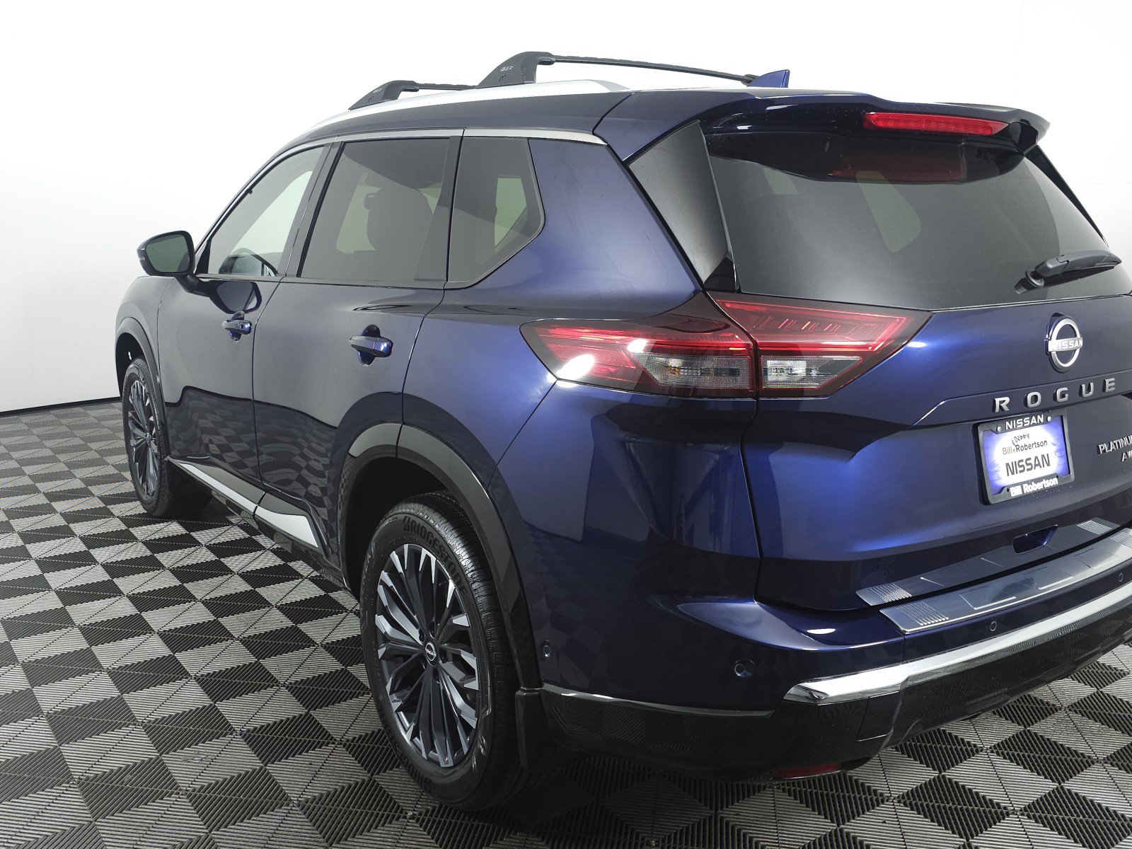 New 2026 Nissan Rogue Platinum image 6