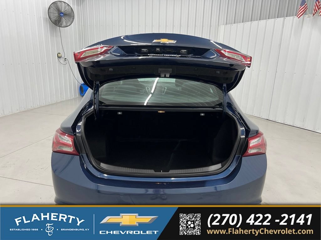 Used 2021 Chevrolet Malibu LT FWD image 20