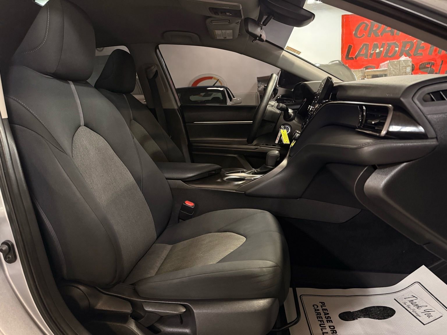 Used 2022 Toyota Camry LE image 18