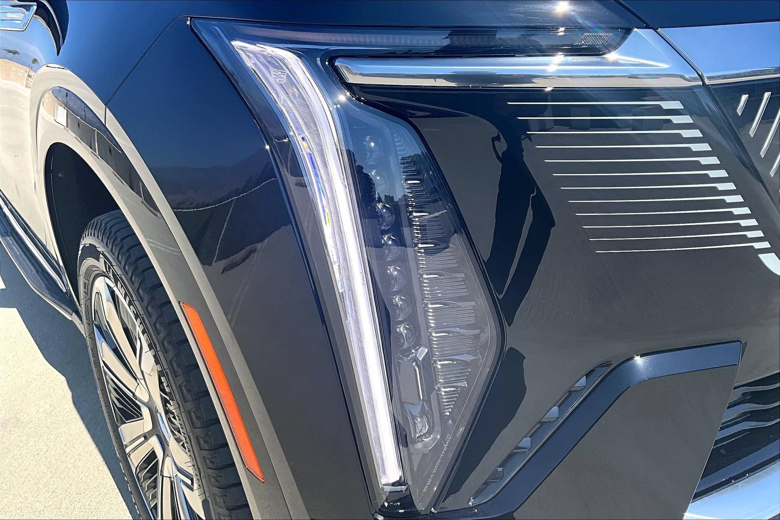 New 2026 Cadillac Escalade IQ Luxury 2 w/ LPO, Floor Liner Package AWD/4WD image 14