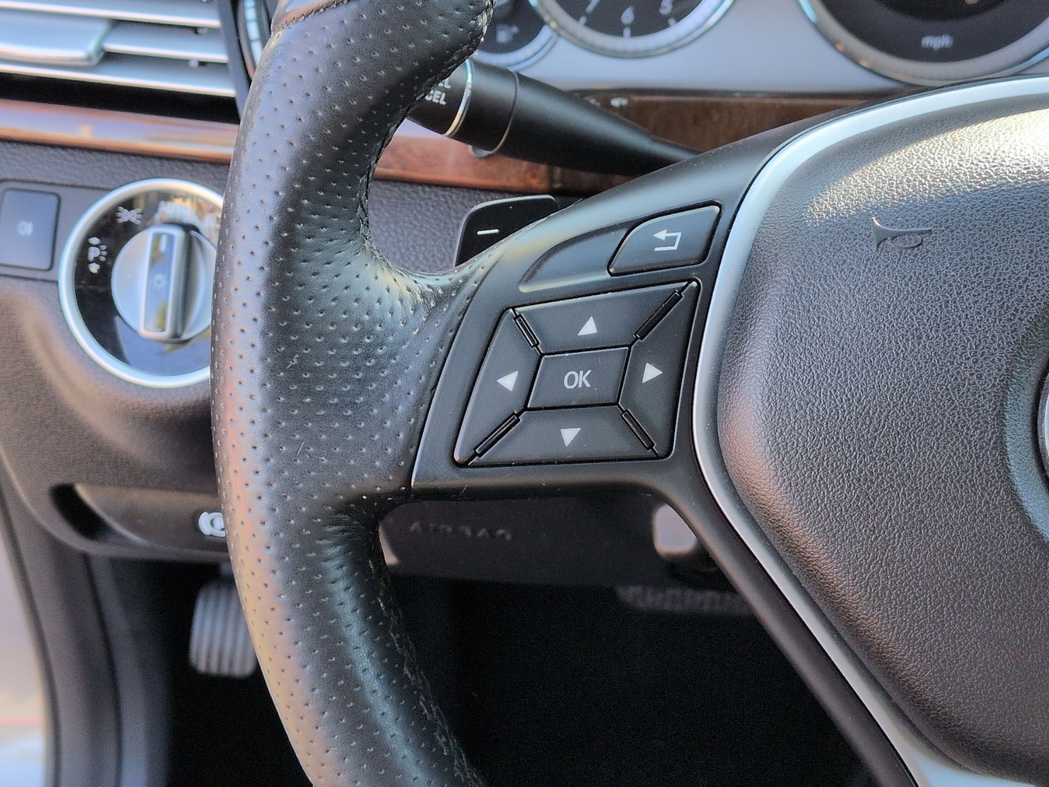 Used 2013 Mercedes-Benz E 350 E 350 Sport image 19