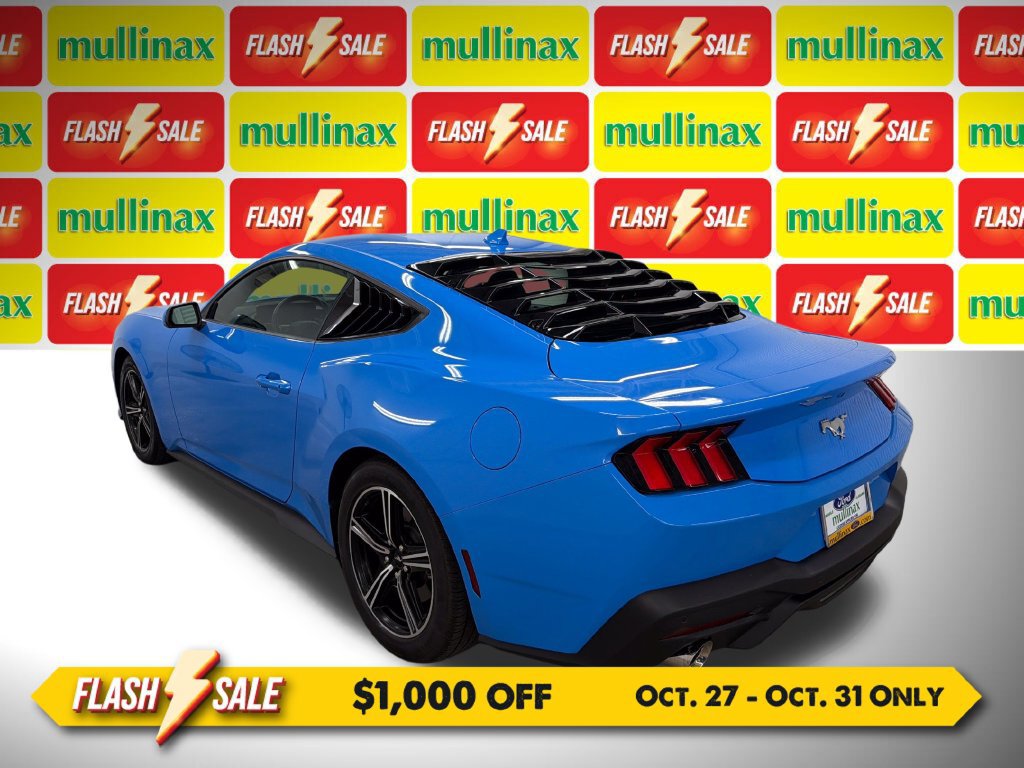 Used 2024 Ford Mustang Coupe RWD image 10