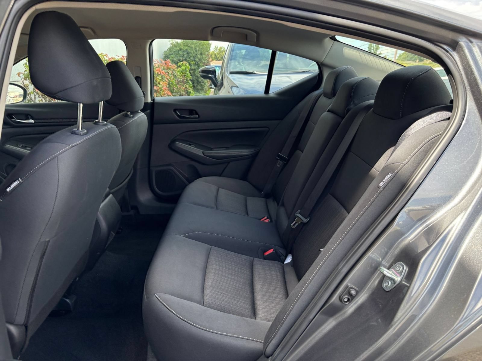 Used 2025 Nissan Altima 2.5 SV FWD image 26