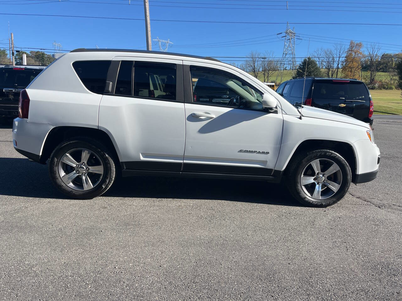Used 2016 Jeep Compass High Altitude image 5