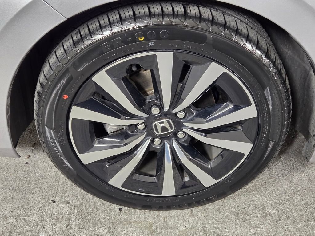 Used 2023 Honda Civic EX-L image 14