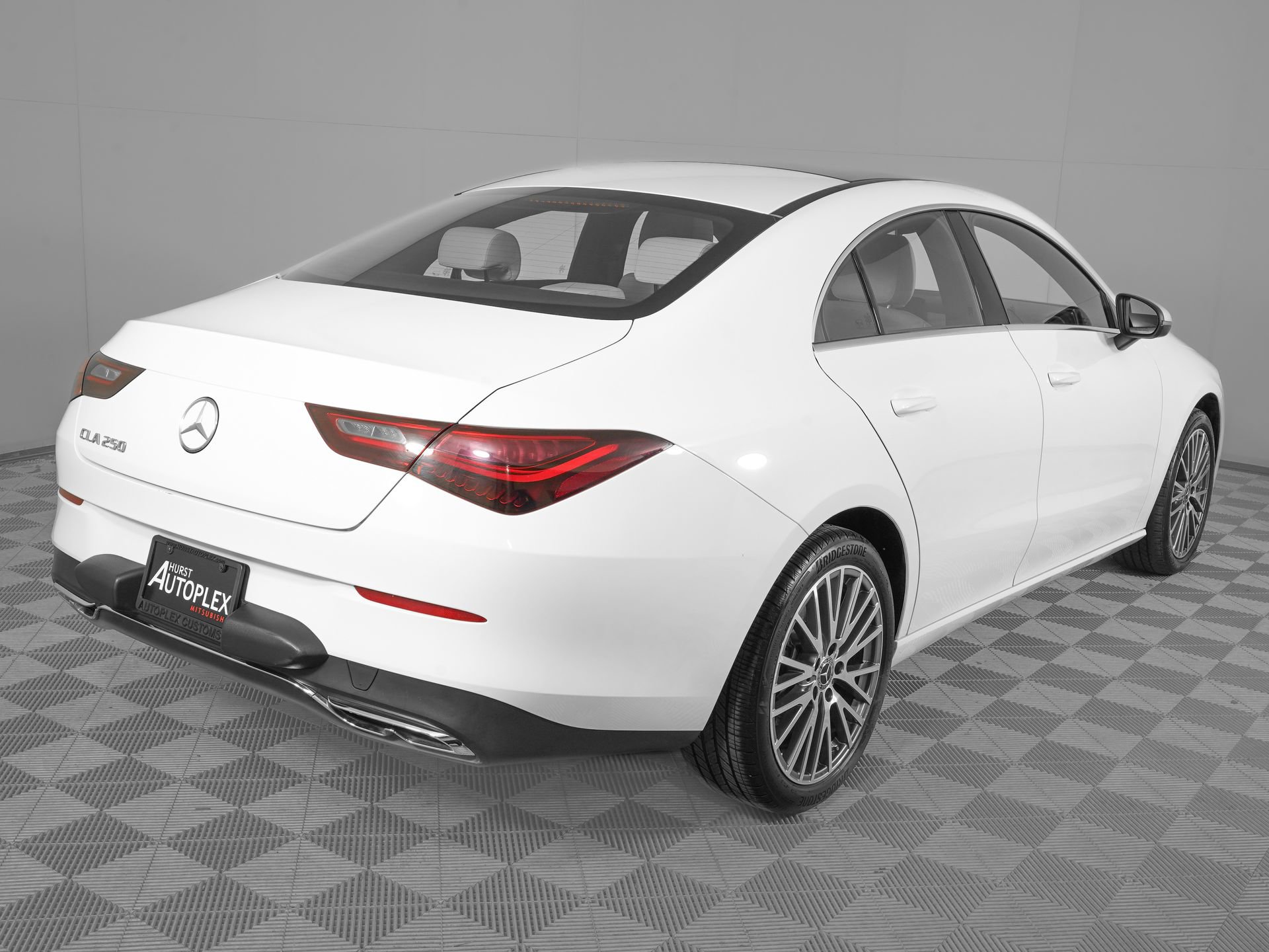 Used 2025 Mercedes-Benz CLA 250 image 5