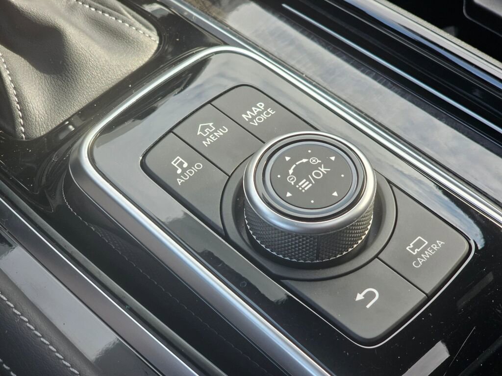 Used 2024 INFINITI QX80 Sensory AWD/4WD image 39