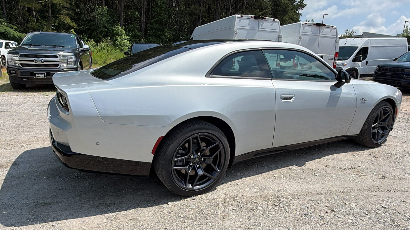 Used 2024 Dodge Charger Daytona R/T w/ Plus Group AWD/4WD image 8