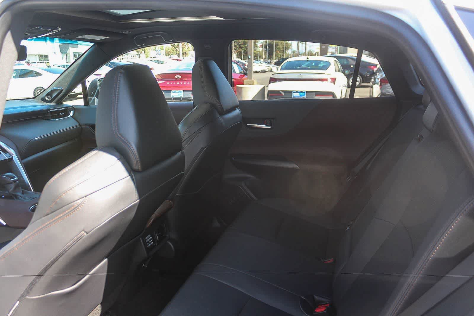 Used 2023 Toyota Venza Limited AWD/4WD image 23