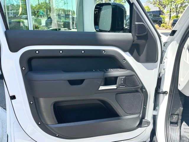 New 2025 Land Rover Defender 110 S image 15