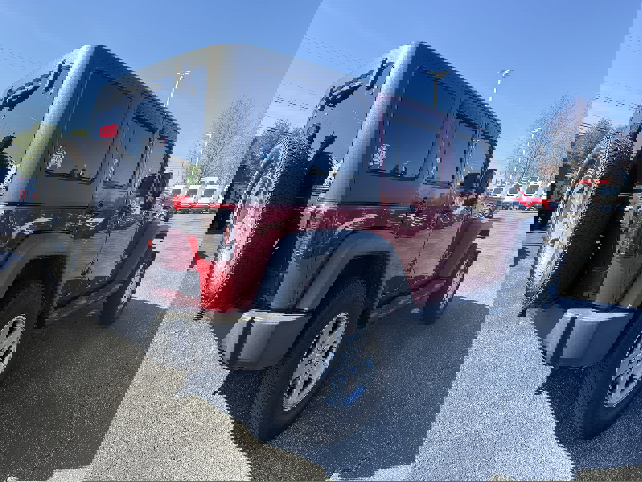 Used 2012 Jeep Wrangler Unlimited Rubicon w/ Connectivity Group image 5