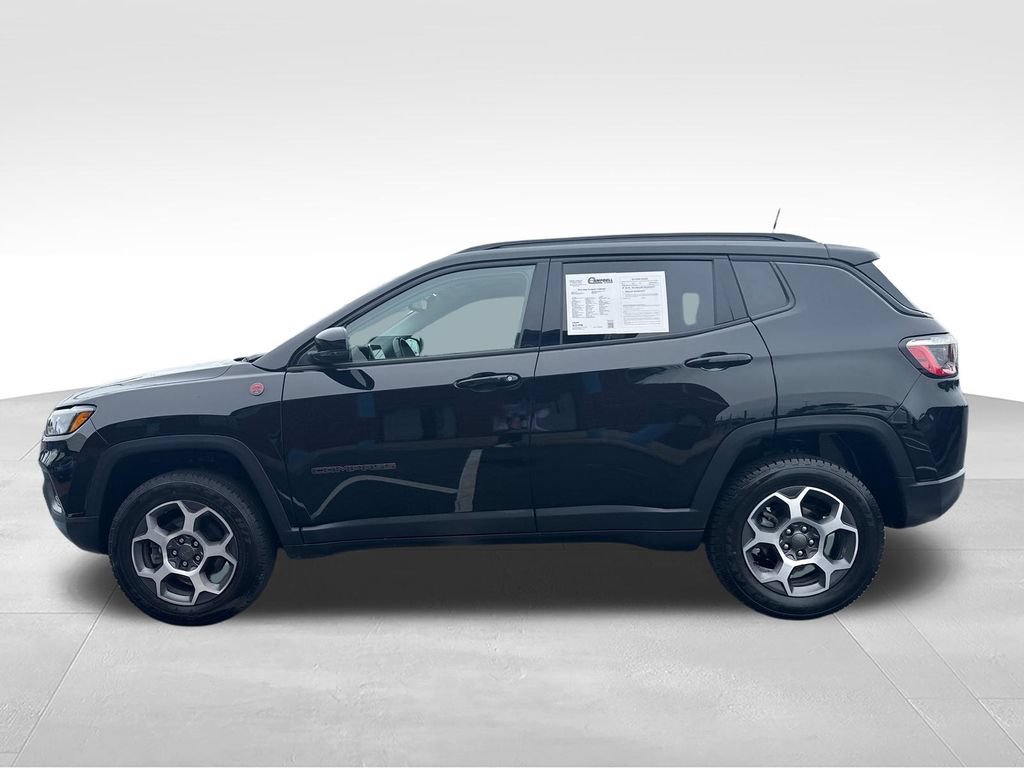 Used 2022 Jeep Compass Trailhawk w/ Trailhawk Convenience Group AWD/4WD image 4
