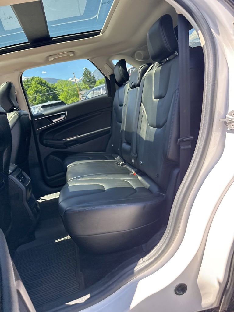 Used 2017 Ford Edge Titanium w/ Equipment Group 301A AWD/4WD image 15