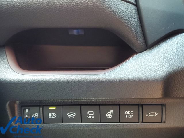 Used 2025 Toyota RAV4 Limited w/ Advanced Technology Package AWD/4WD image 32