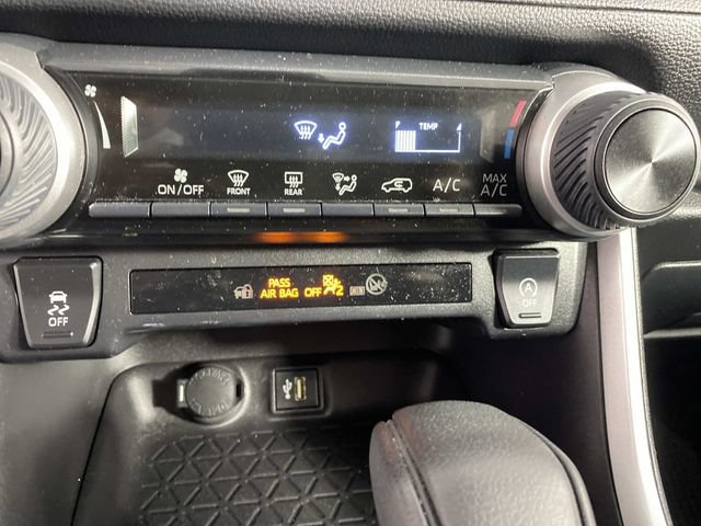 Used 2023 Toyota RAV4 LE AWD/4WD image 21