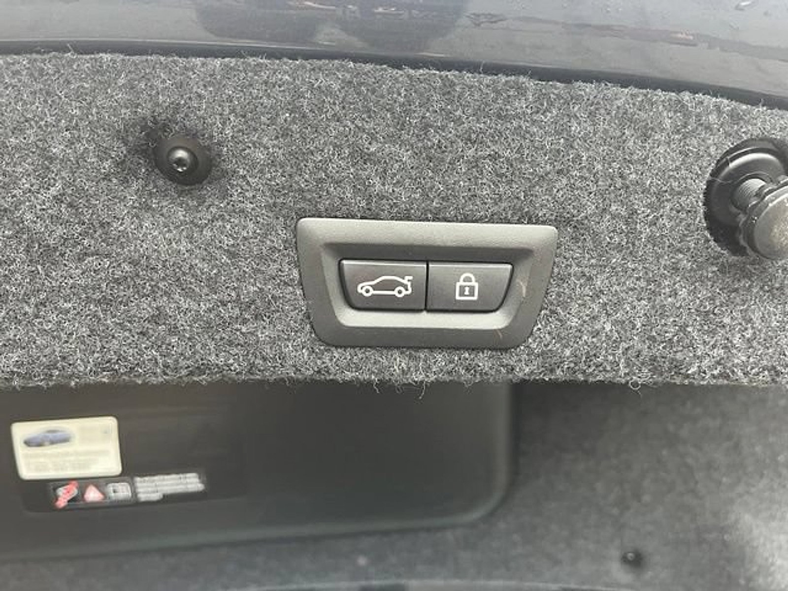 Used 2015 BMW 528i xDrive Sedan AWD/4WD image 8