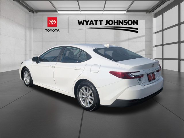 Certified 2025 Toyota Camry LE FWD image 5