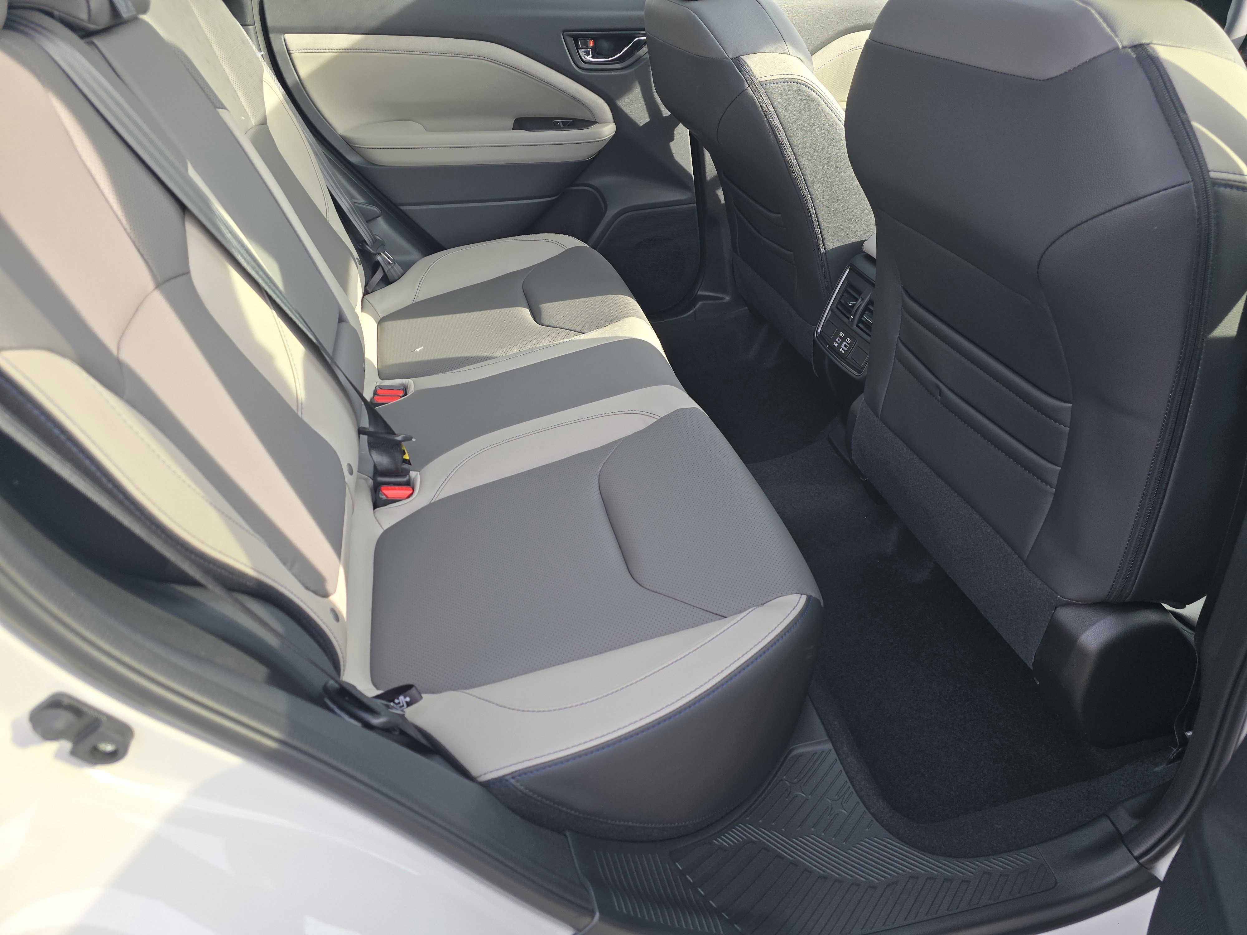 New 2025 Subaru Forester Limited image 18