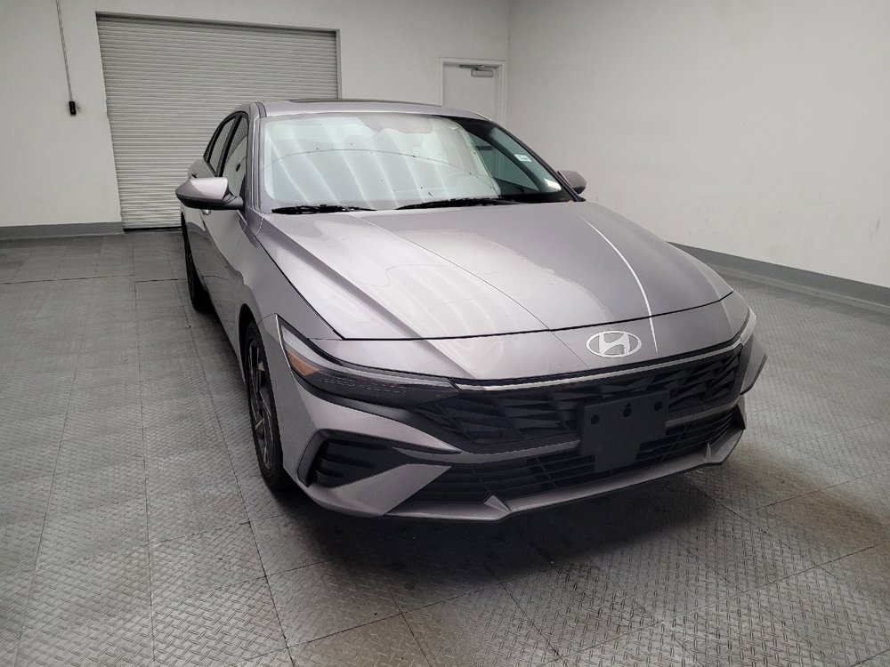 Used 2025 Hyundai Elantra SEL image 14
