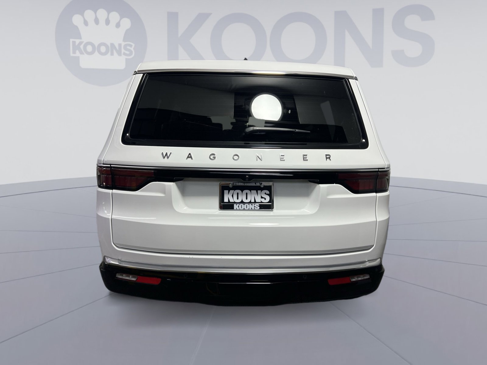 Used 2025 Jeep Wagoneer 4WD image 5