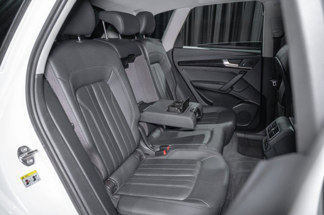 Used 2019 Audi Q5 2.0T Premium w/ Convenience Package AWD/4WD image 12