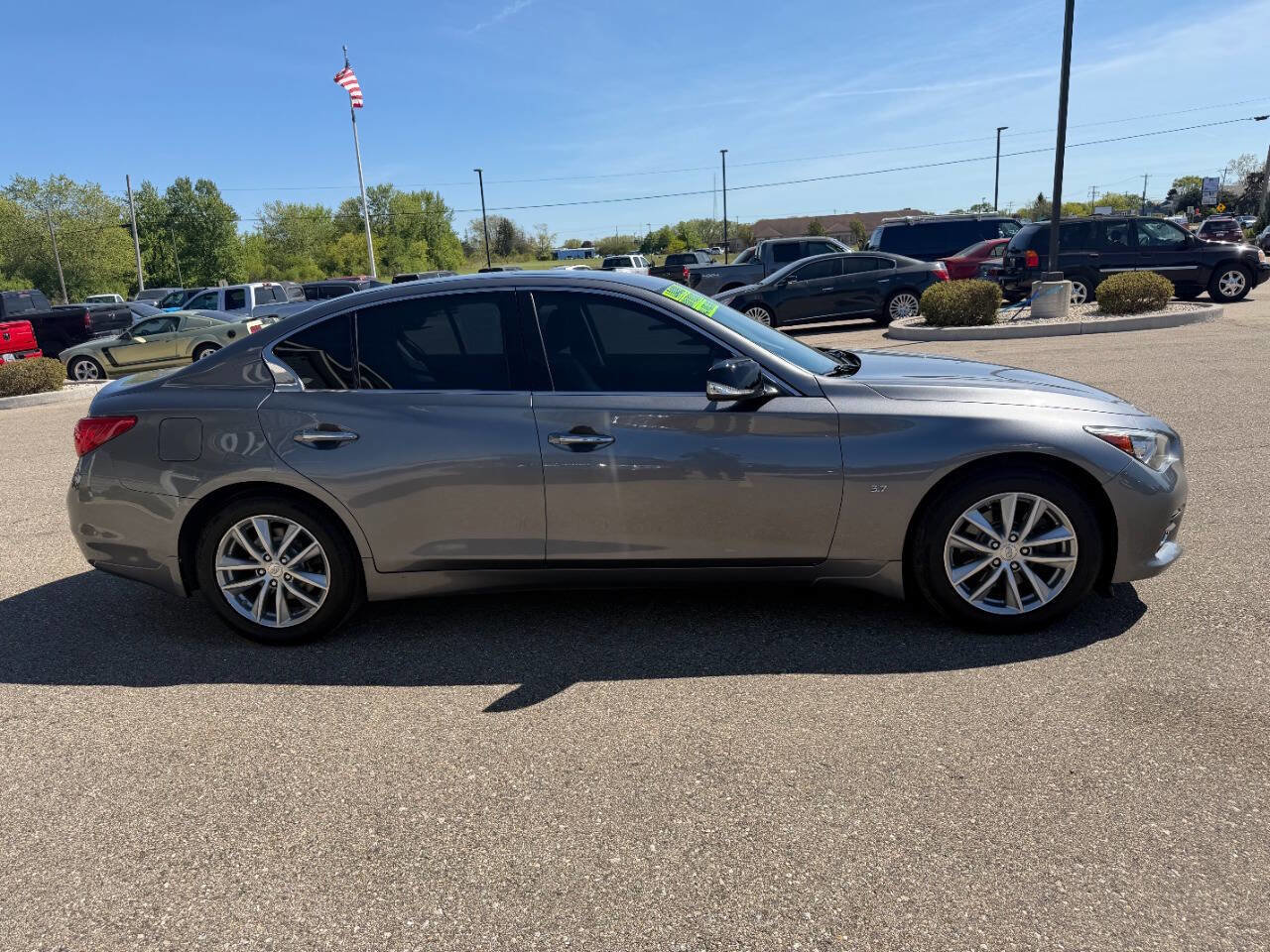 Used 2015 INFINITI Q50 Premium w/ Navigation Package AWD/4WD image 6