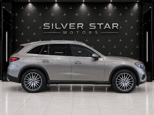 Used 2024 Mercedes-Benz GLC 300 4MATIC image 8
