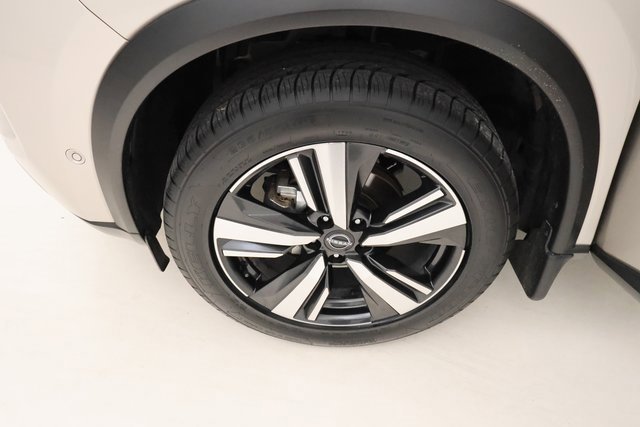 Used 2022 Nissan Rogue Platinum w/ Head-Up Display Package image 6