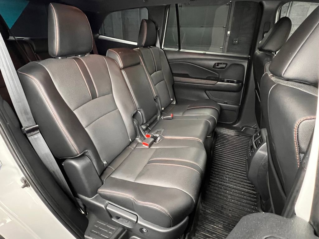 Used 2022 Honda Pilot TrailSport image 19