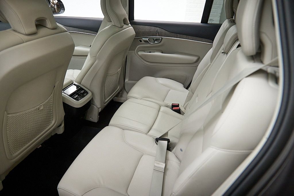 Used 2024 Volvo XC90 B6 Plus w/ Protection Package Premier image 20