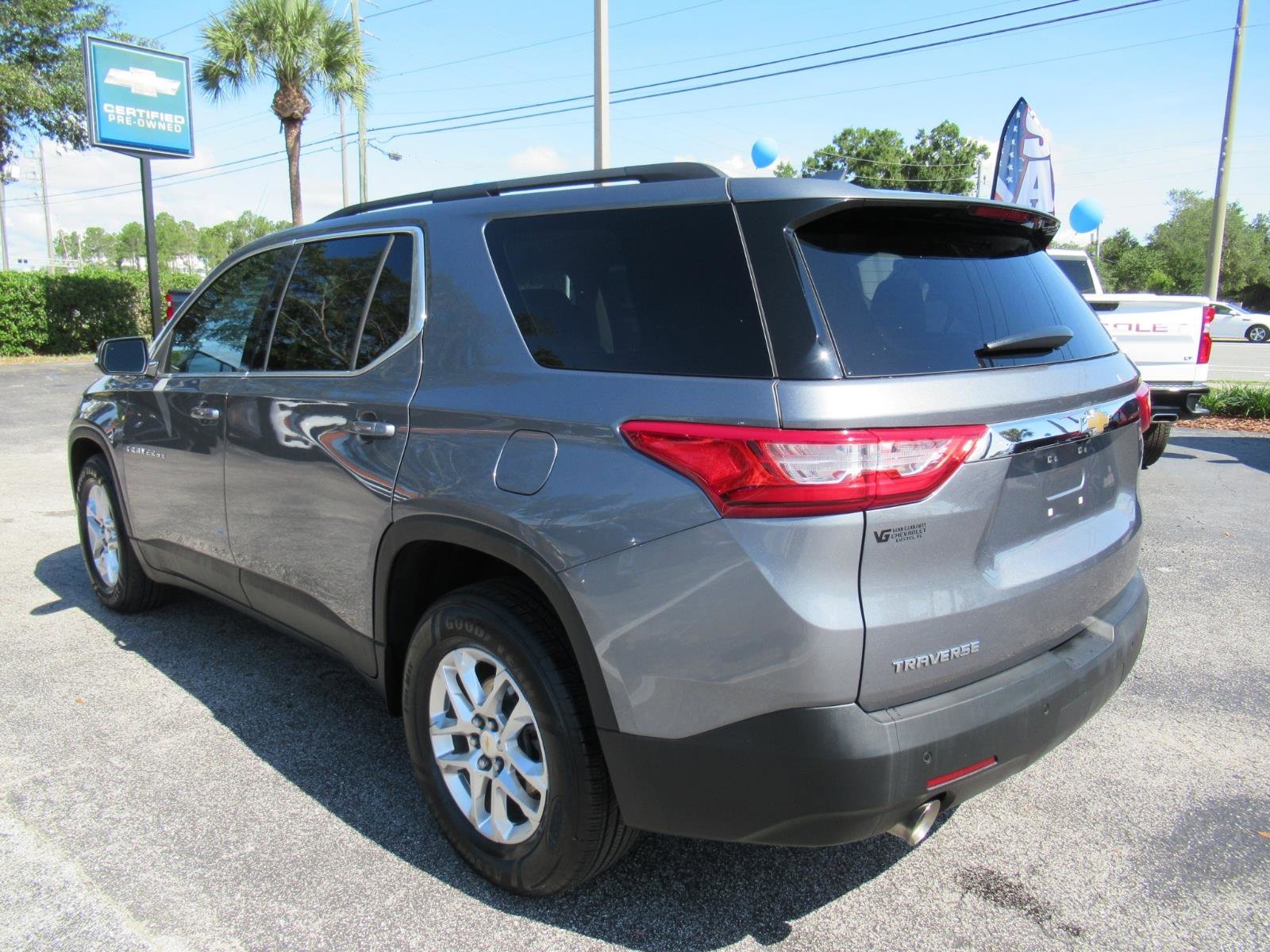 Used 2021 Chevrolet Traverse LT FWD image 8