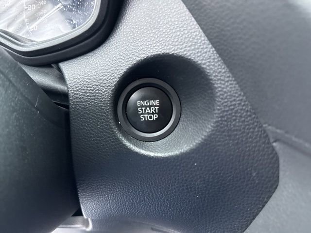 Used 2024 Toyota Corolla Cross LE image 27