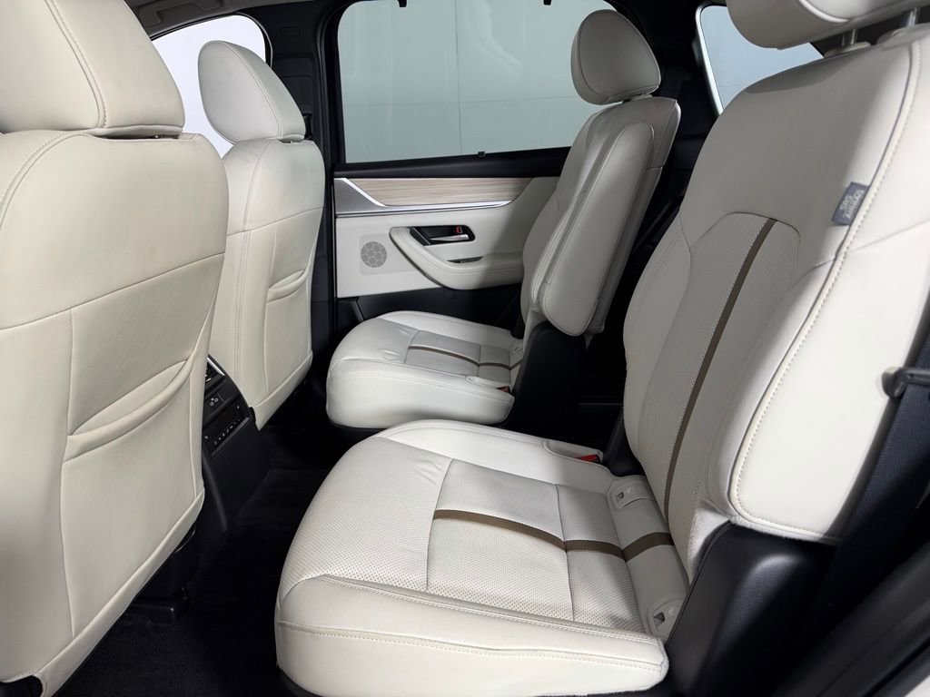 Used 2024 MAZDA CX-90 Plug-In Hybrid w/ Premium Plus image 26