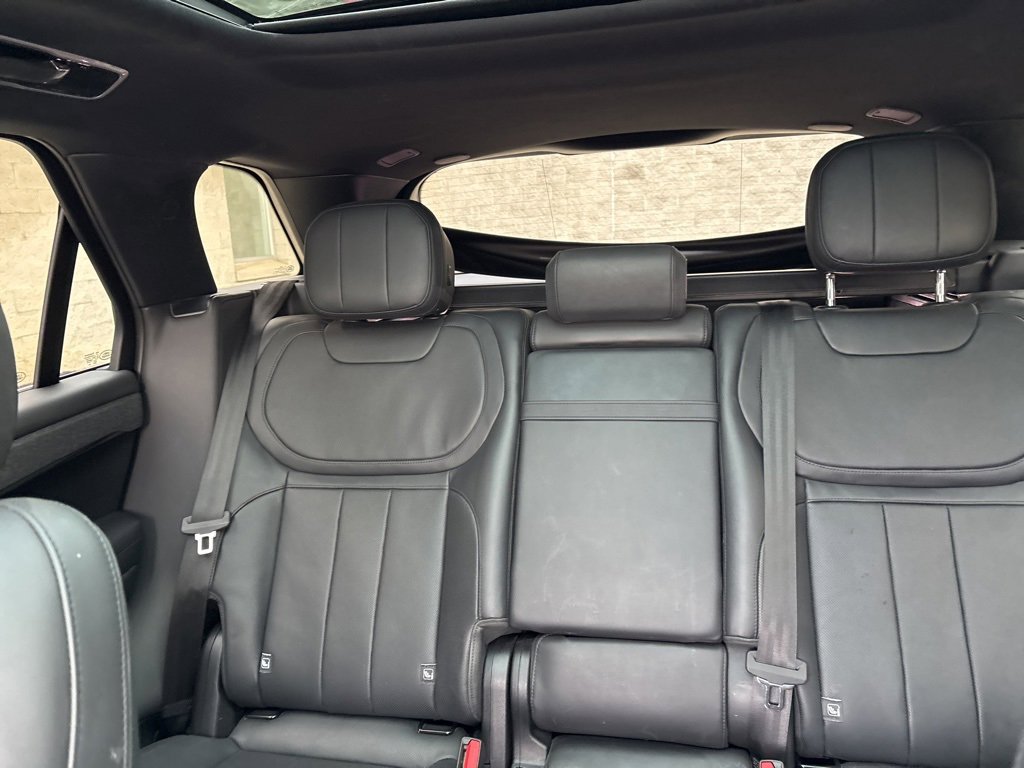 Used 2023 Land Rover Range Rover Sport SE Dynamic image 11