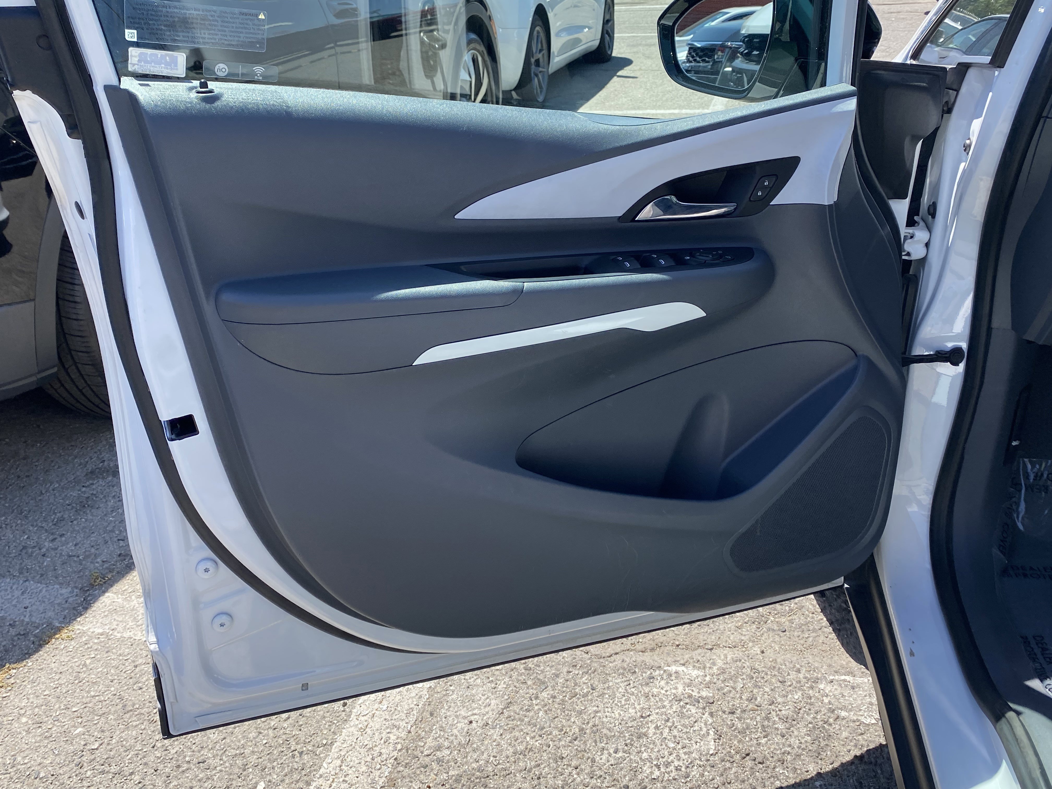 Used 2020 Chevrolet Bolt LT image 14