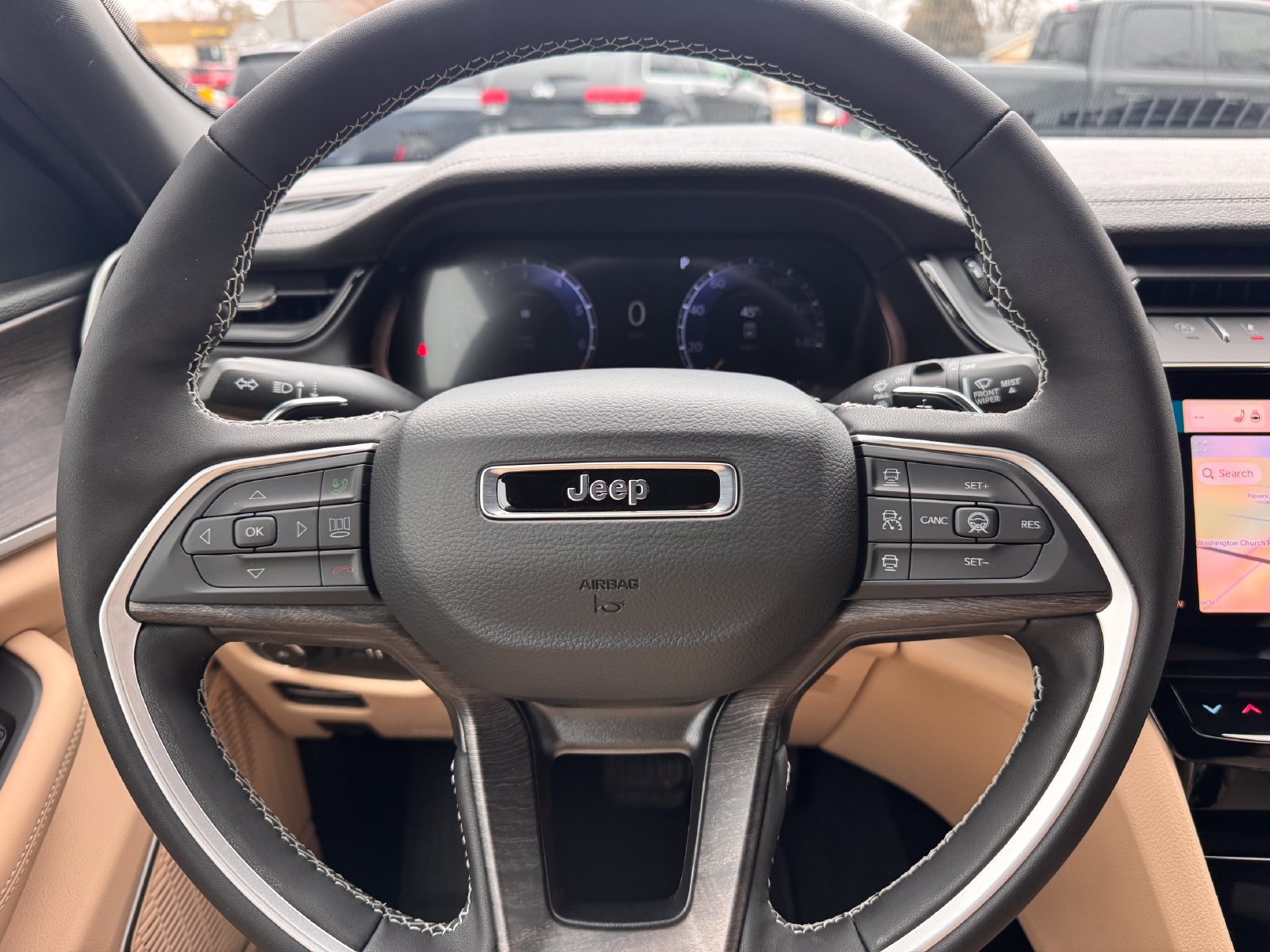 New 2026 Jeep Grand Cherokee Limited w/ Luxury Tech Group II AWD/4WD image 14